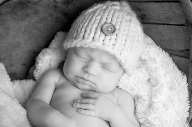 Gardiner-Maine-Newborn-Photographer-Maine-baby-portraits by Rene Roy Photography